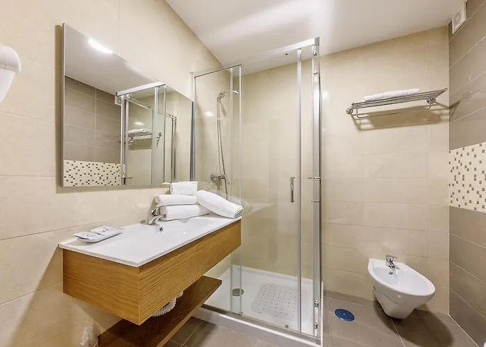 Santo António De Pádua Hotel 2*